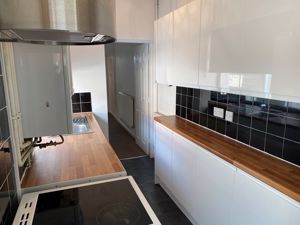 Photo 22- click for photo gallery